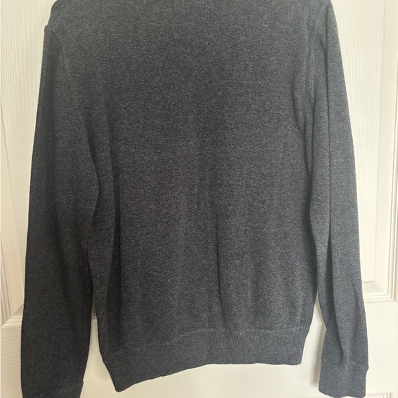 American Eagle Outfitters Men's Heather Gray  V-Neck Sweater - Picture 6 of 6